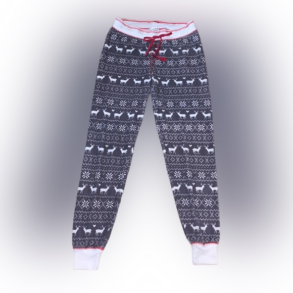 • 2Pc Seasonal PJ Studio Pajama Top and bottoms • - Picture 2 of 3